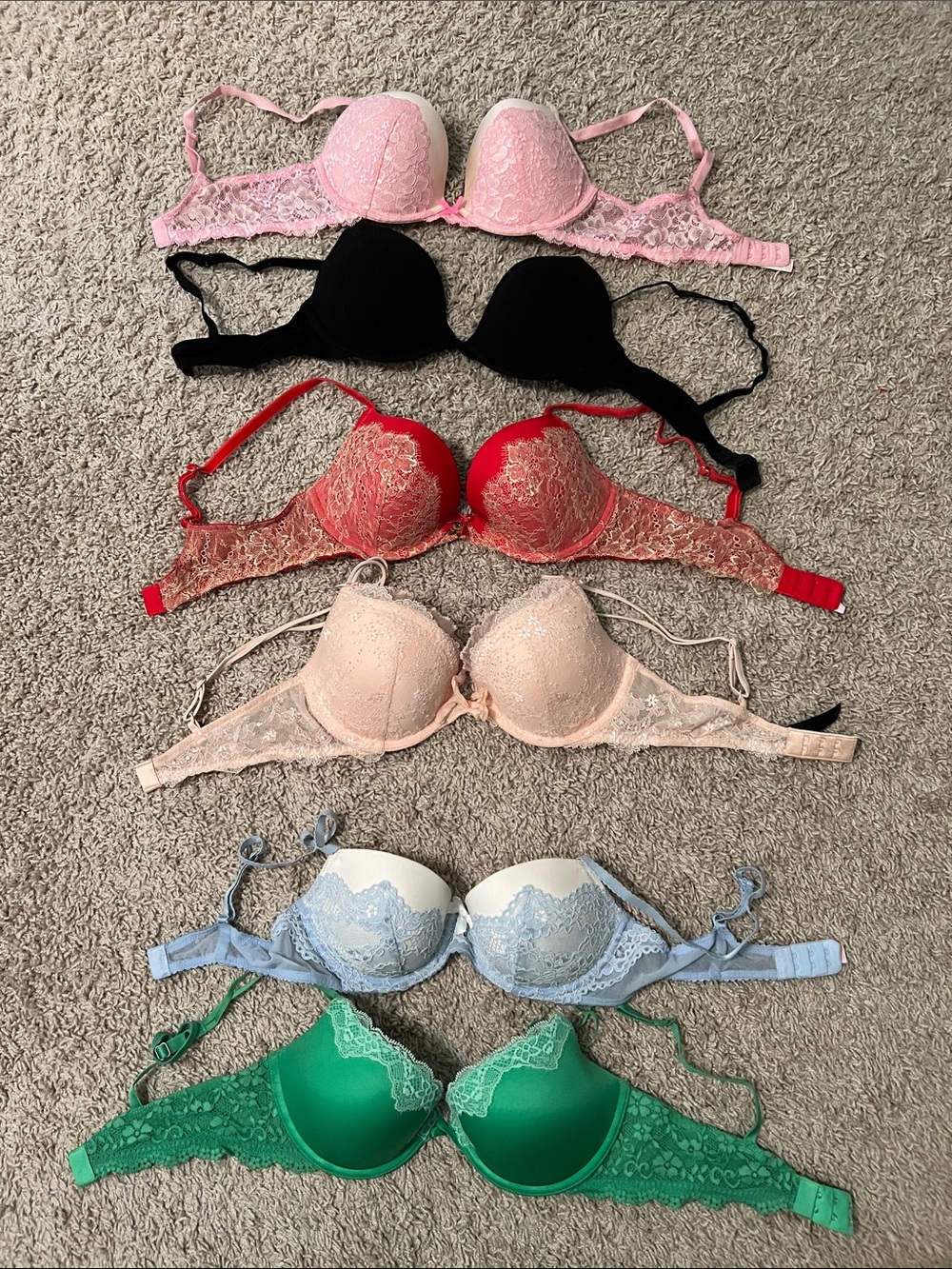 Lot of 6 bras 34C